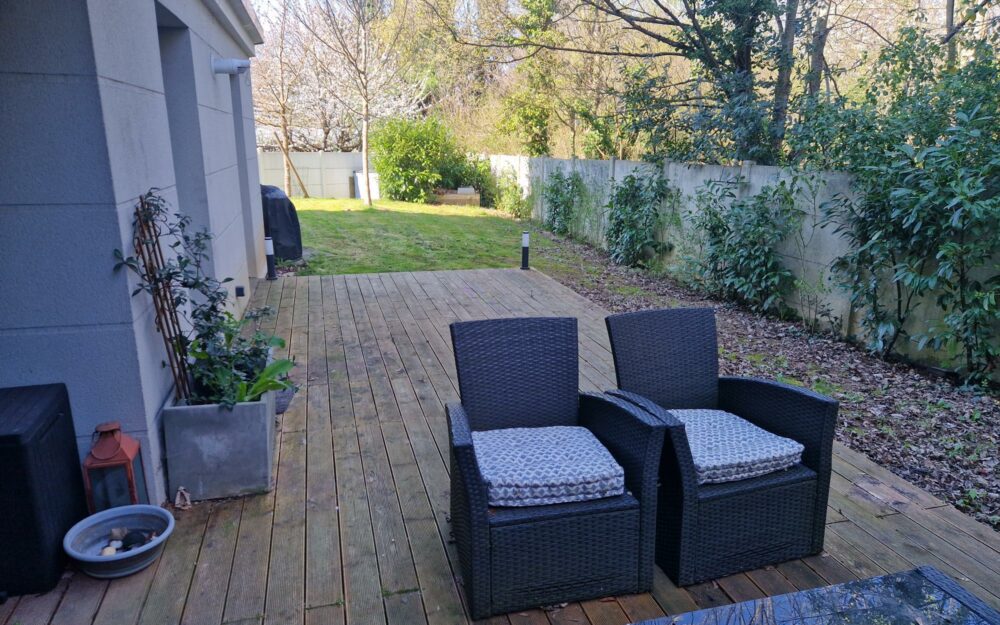 Appartement familial dans résidence moderne (2019) avec jardin privatif de 200m2